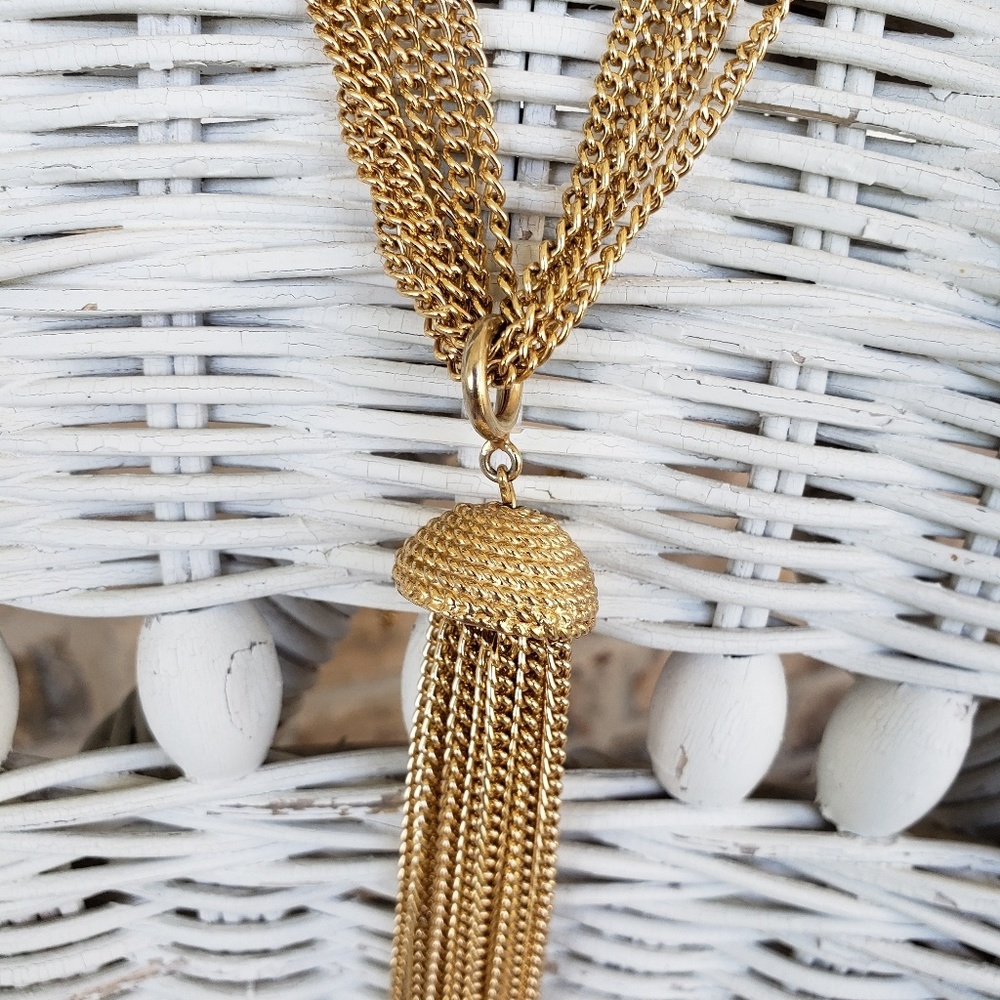 Sarah Coventry Gold-tone Necklace.  Vintage